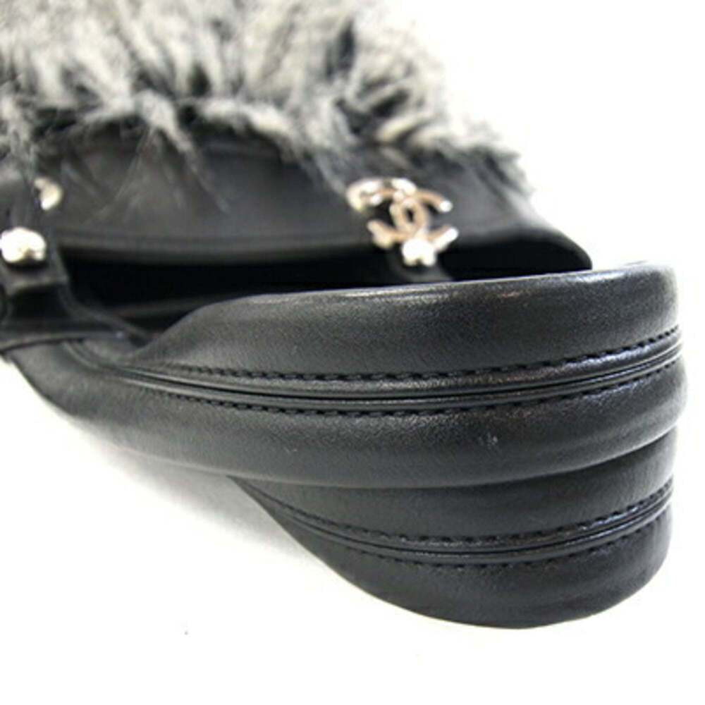 CHANEL Black Leather Logo Shoulder Bag - Picture 8 of 10